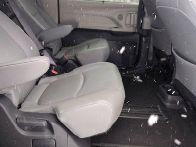 2024 Toyota SIENNA XLE XLE 8 Passenger