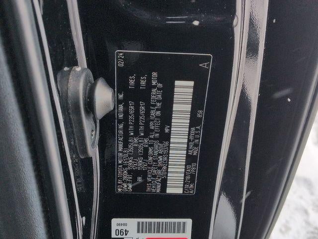 2024 Toyota SIENNA XLE XLE 8 Passenger