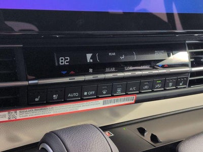 2026 Toyota SIENNA LIMITED Limited 7 Passenger