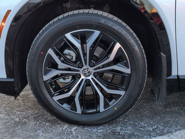 2026 Toyota Toyota Crown Signia XLE