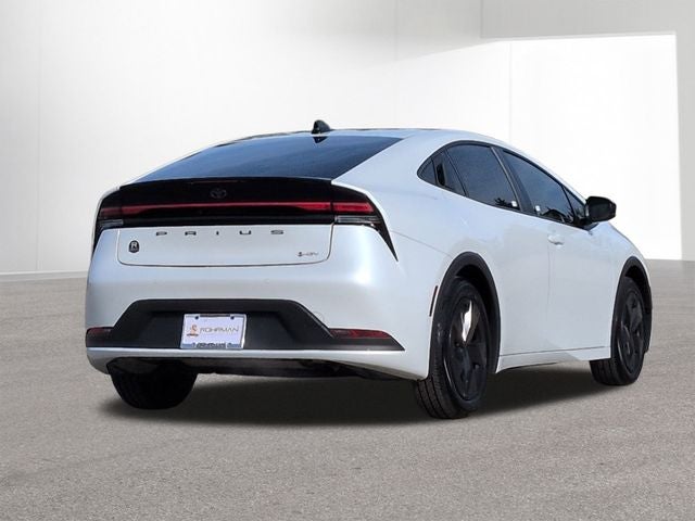 2026 Toyota PRIUS LE