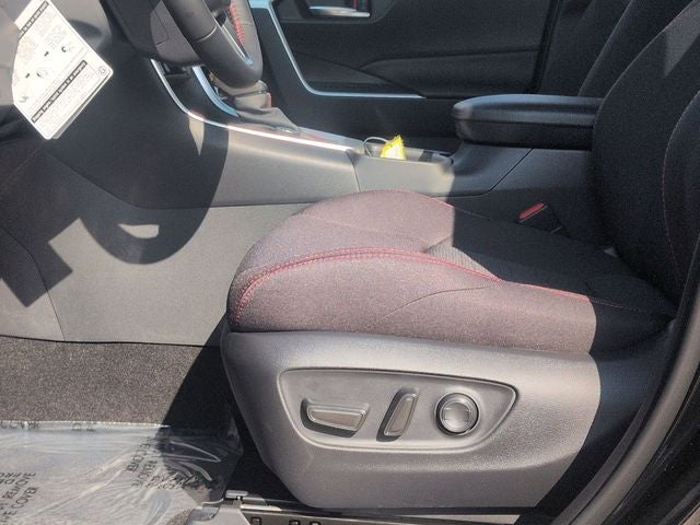 2025 Toyota RAV4 Plug-in Hybrid SE