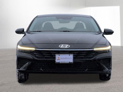 2024 Hyundai Elantra SE