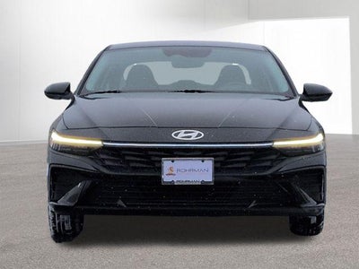 2024 Hyundai Elantra SE