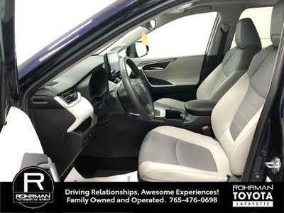 2024 Toyota RAV4 HYBRID XLE Premium