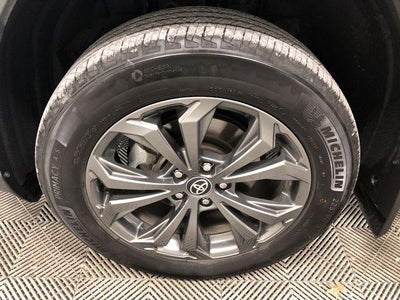 2024 Toyota RAV4 HYBRID XLE Premium