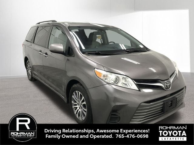 2020 Toyota SIENNA XLE 3.5L XLE 8 Passenger