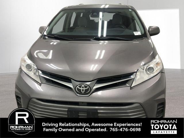 2020 Toyota SIENNA XLE 3.5L XLE 8 Passenger