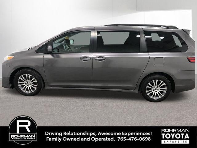 2020 Toyota SIENNA XLE 3.5L XLE 8 Passenger