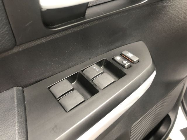 2021 Toyota TUNDRA 4X4 SR5