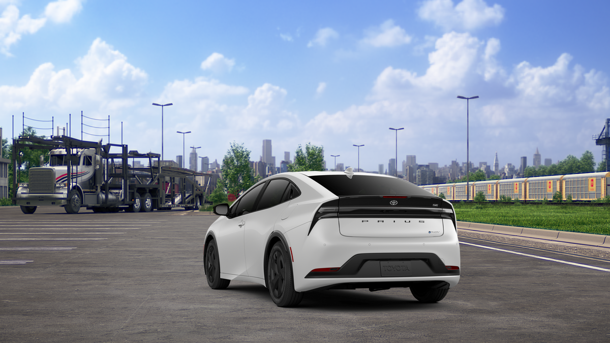 2026 Toyota Prius Plug-in Hybrid SE