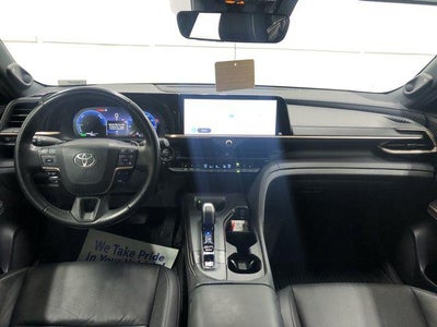 2023 Toyota Toyota Crown PLT Platinum