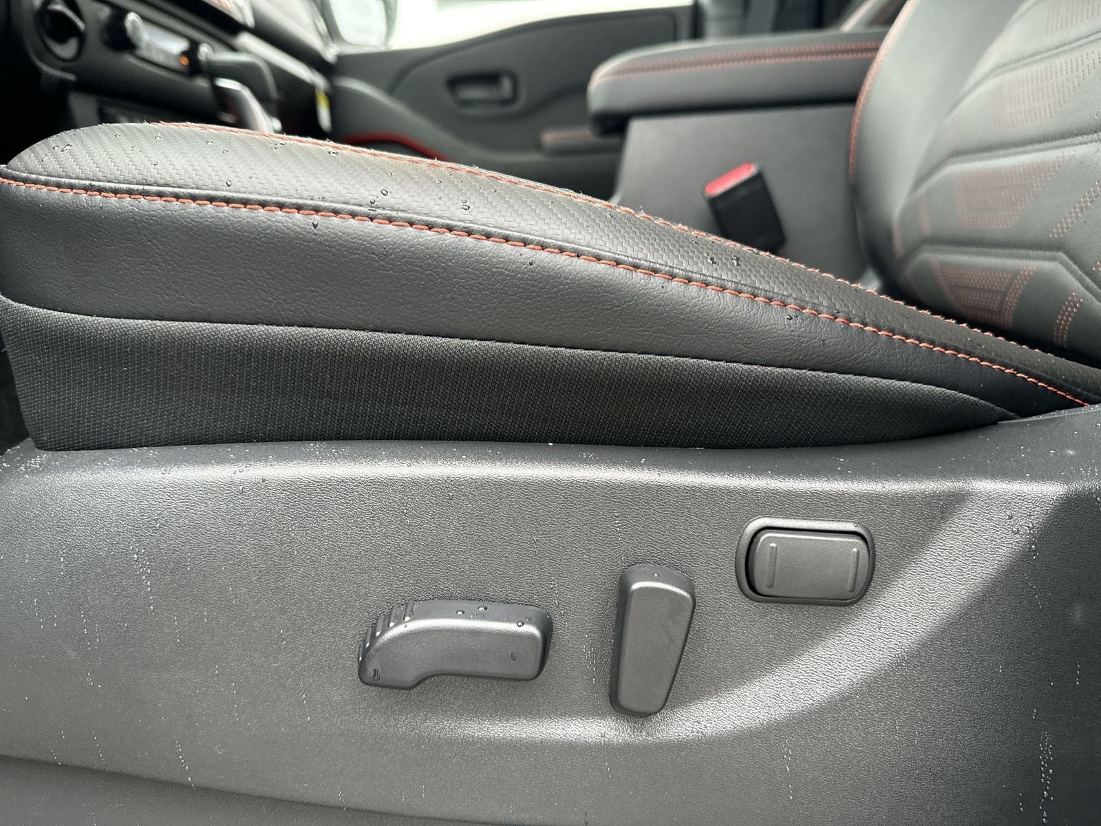 2026 Nissan Frontier PRO-4X Premium Package