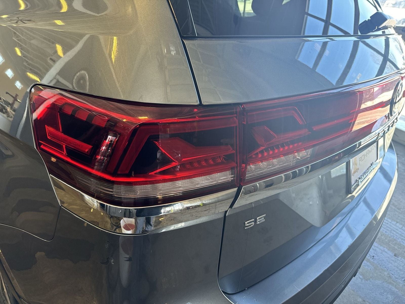 2024 Volkswagen Atlas 2.0T SE w/Technology