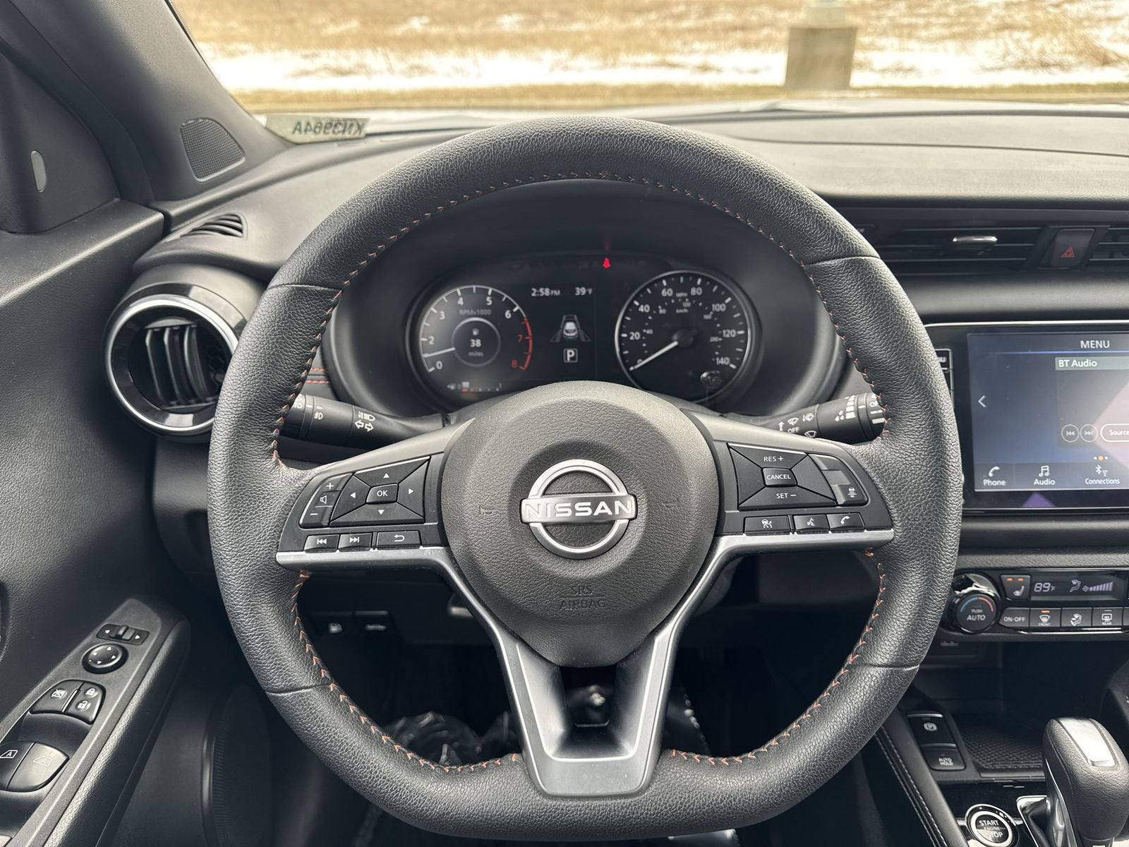 2024 Nissan Kicks SR