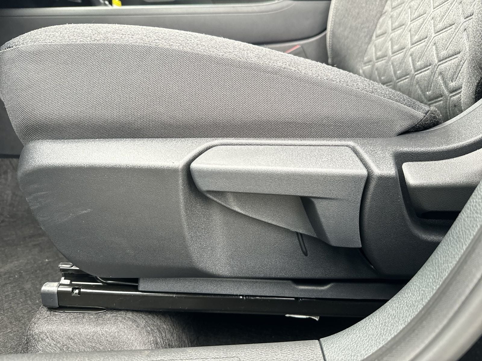 2026 Nissan Kicks SV AWD Premium Package