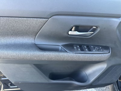 2026 Nissan Kicks SV AWD Premium Package