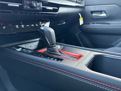 2026 Nissan Kicks SR AWD Cold Weather Package