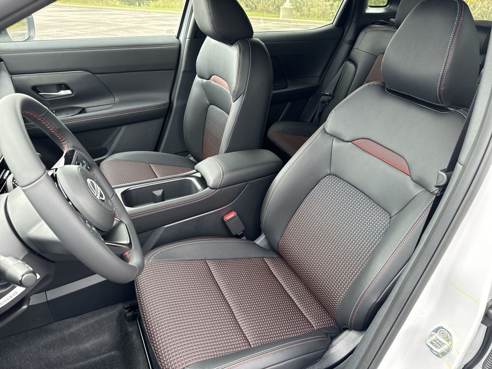 2026 Nissan Kicks SR AWD Cold Weather Package