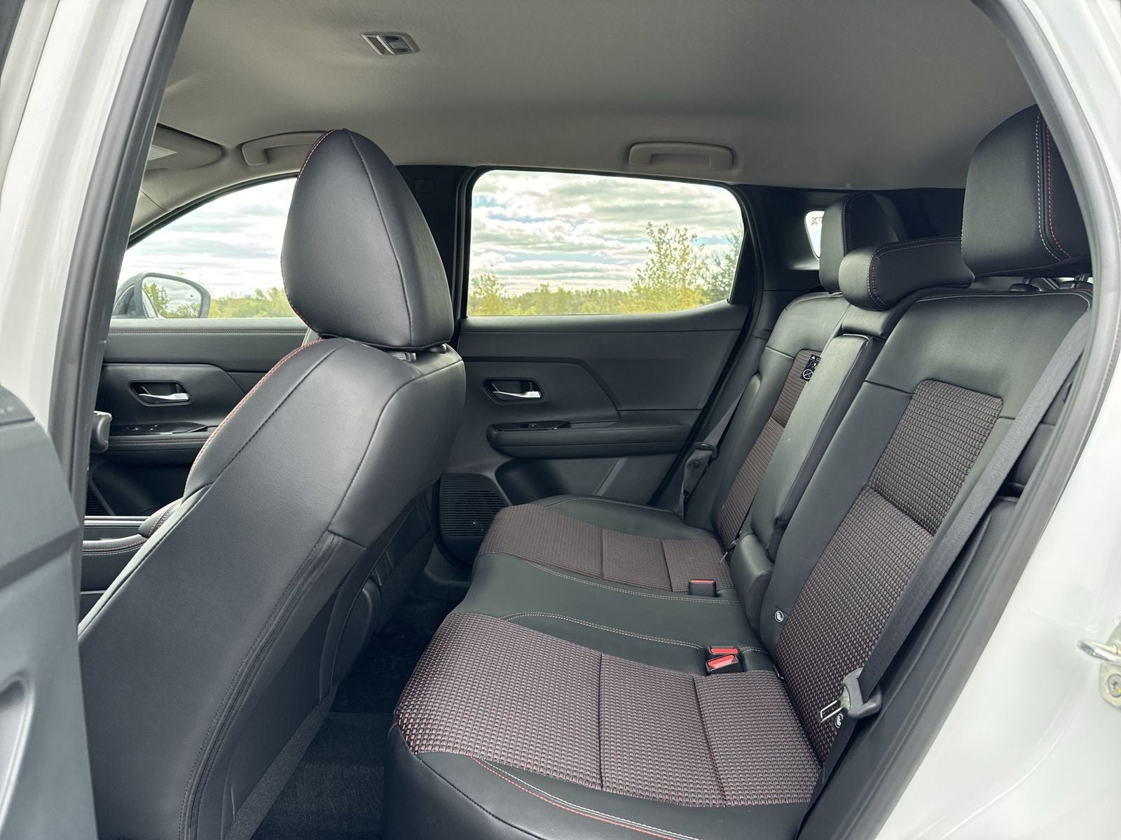 2026 Nissan Kicks SR AWD Cold Weather Package