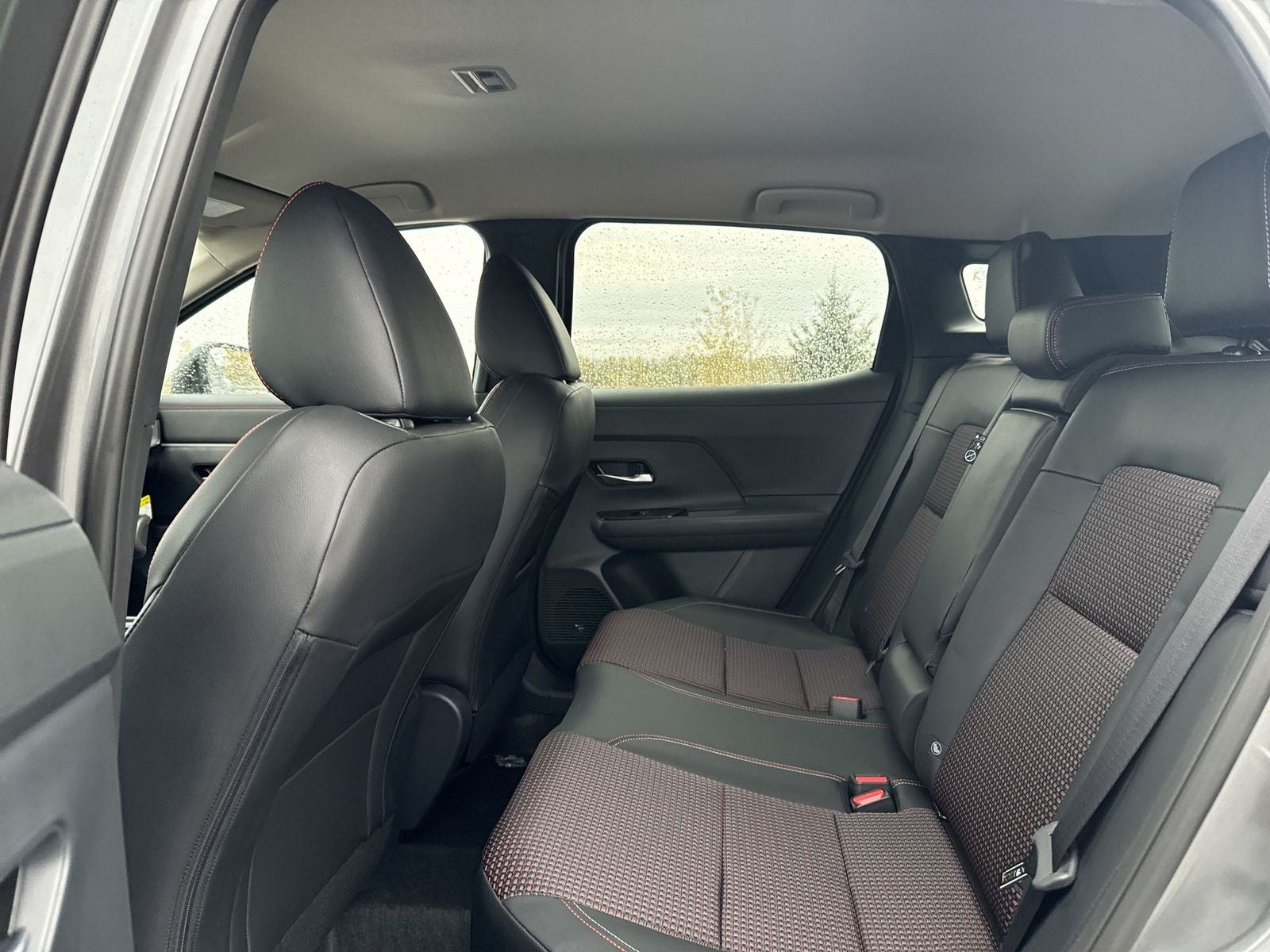 2026 Nissan Kicks SR AWD Cold Weather Package