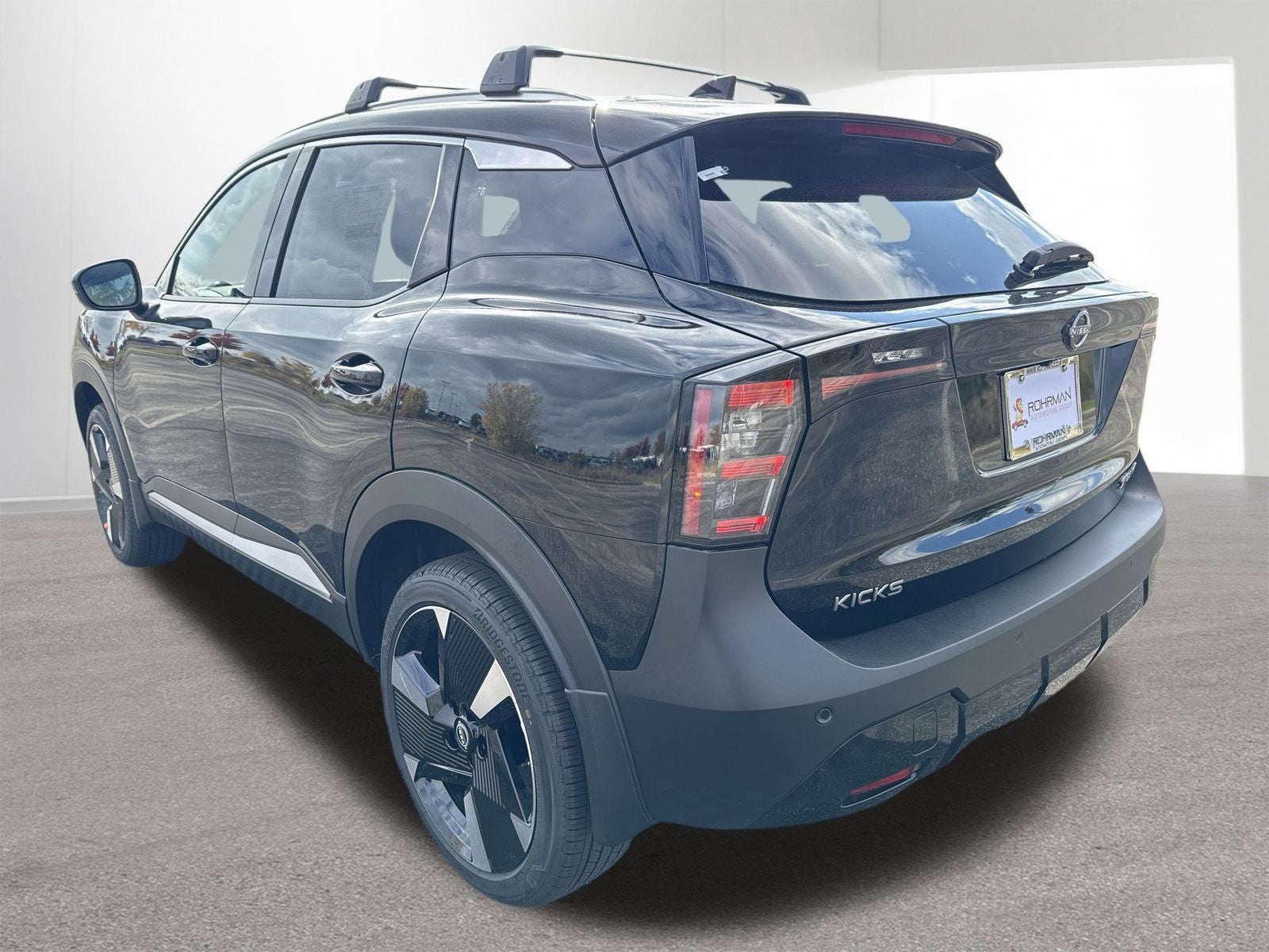 2026 Nissan Kicks SR AWD Cold Weather Package