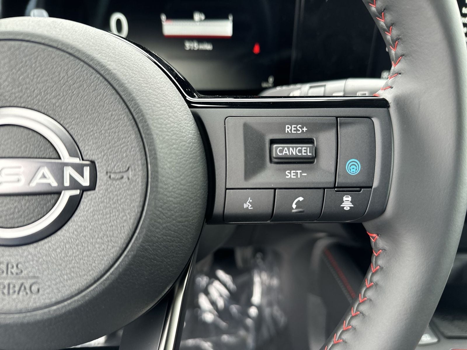 2026 Nissan Kicks SR AWD Cold Weather Package