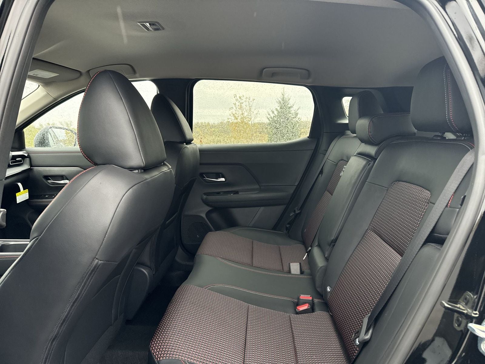 2026 Nissan Kicks SR AWD Cold Weather Package