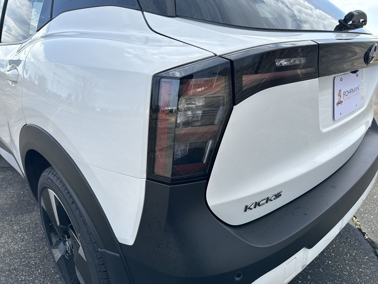 2026 Nissan Kicks SR AWD Premium Package