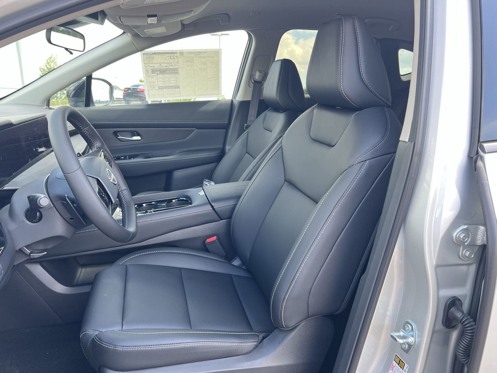 2025 Nissan Murano SV