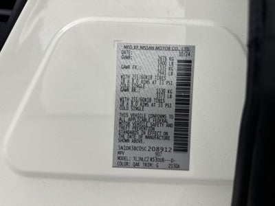 2025 Nissan Pathfinder SV