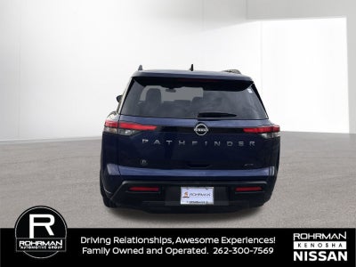 2026 Nissan Pathfinder SV