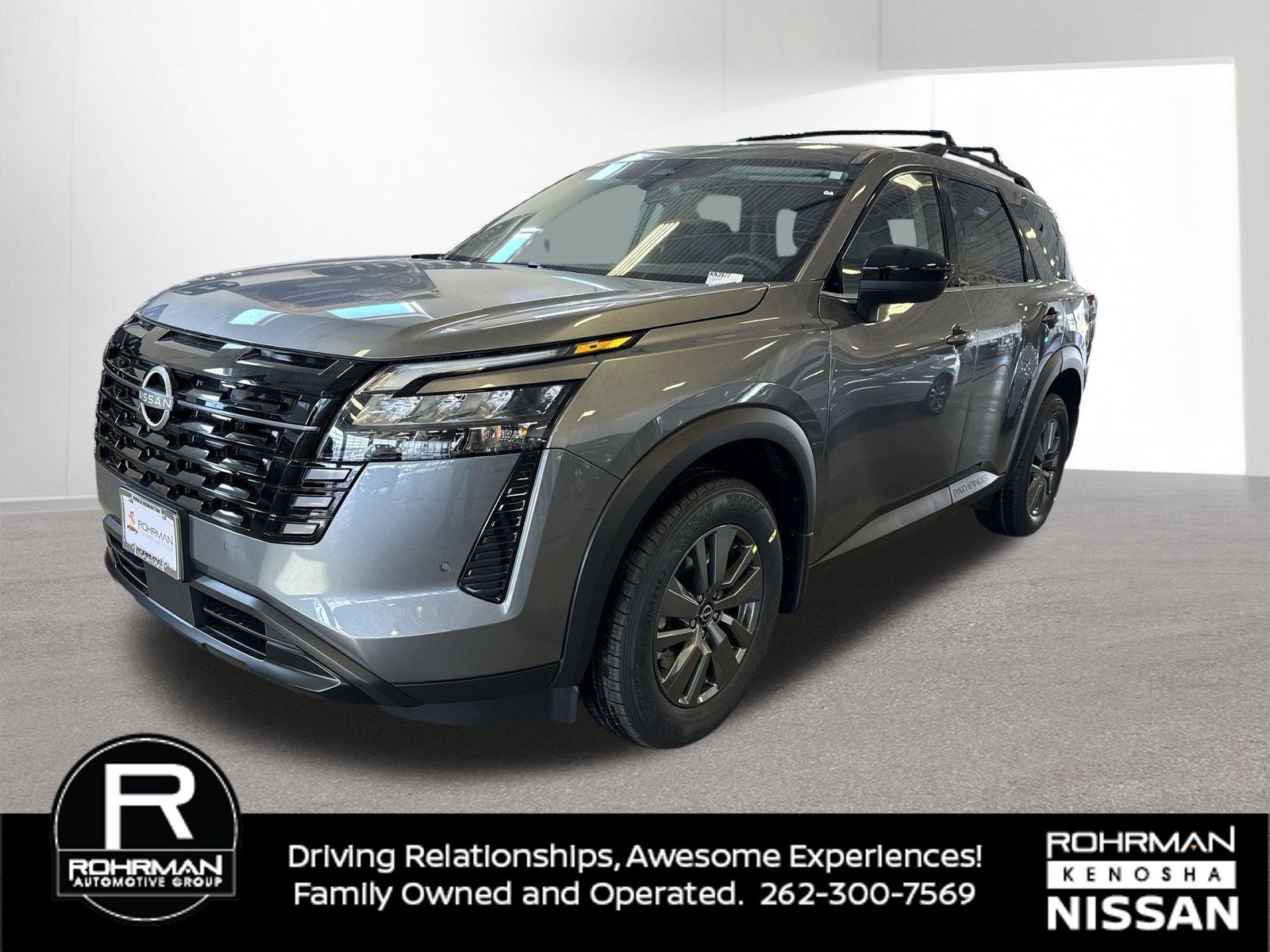 2026 Nissan Pathfinder SV