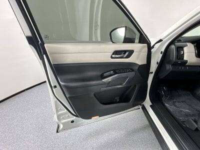 2022 Nissan Pathfinder SL 4WD