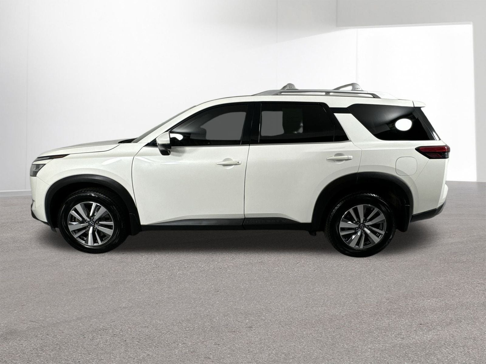 2022 Nissan Pathfinder SL 4WD