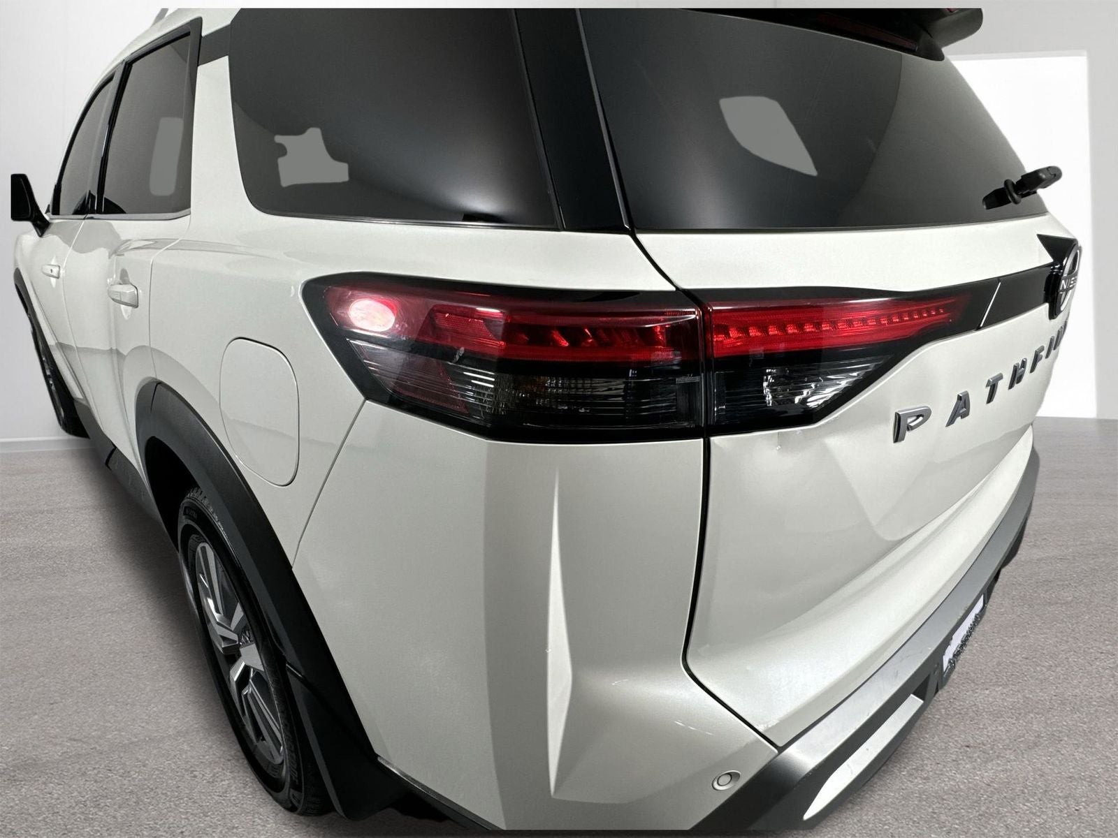 2022 Nissan Pathfinder SL 4WD