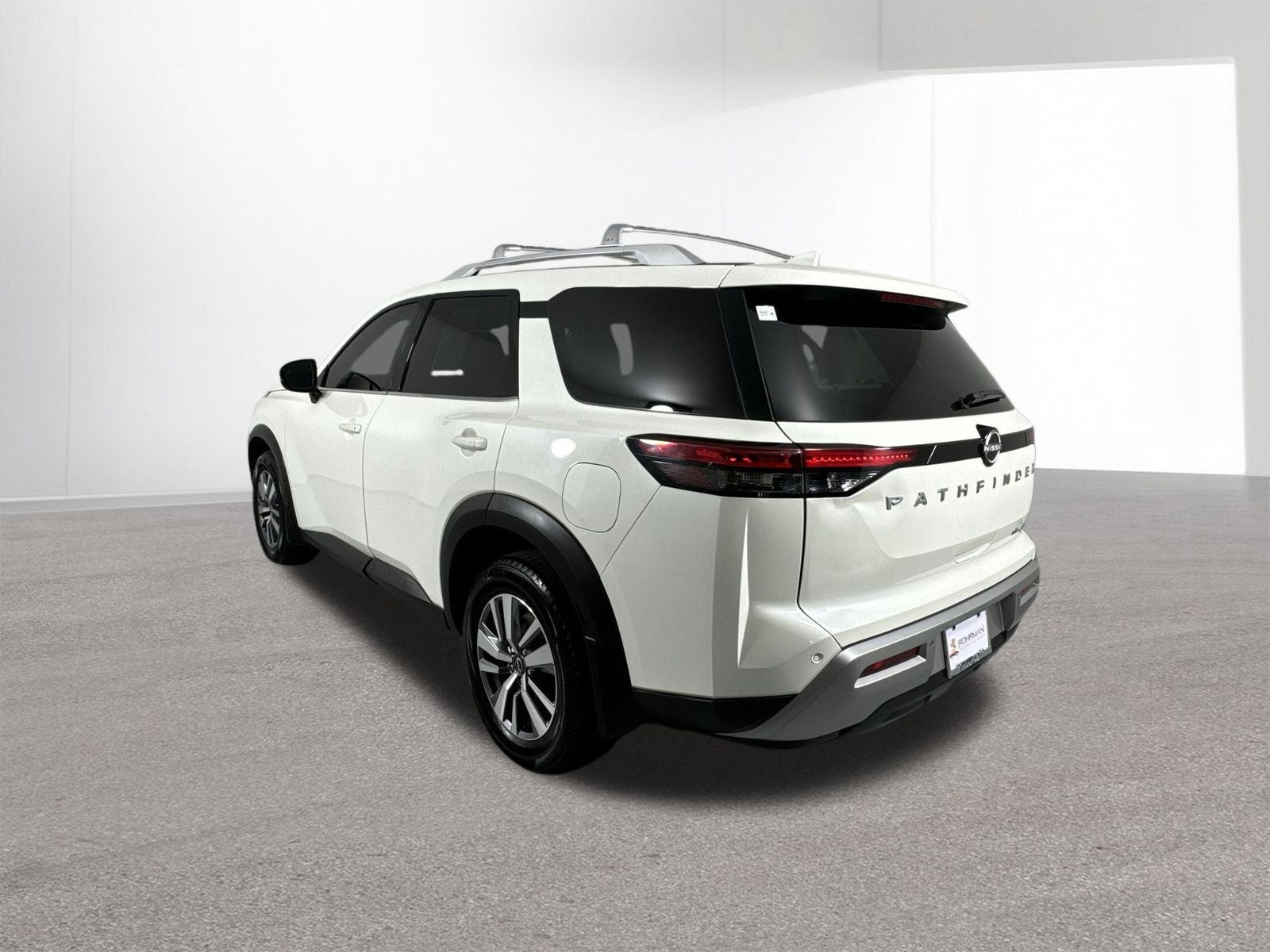 2022 Nissan Pathfinder SL 4WD