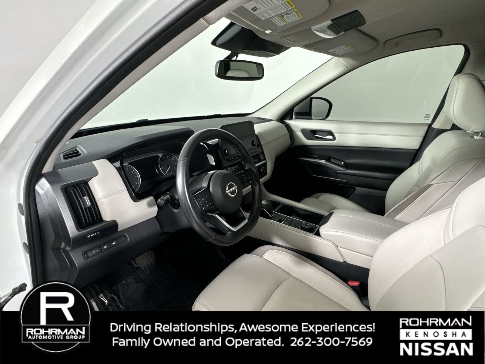 2022 Nissan Pathfinder SL 4WD