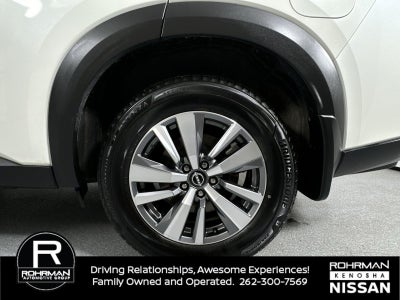 2022 Nissan Pathfinder SL 4WD