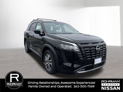 2026 Nissan Pathfinder SL