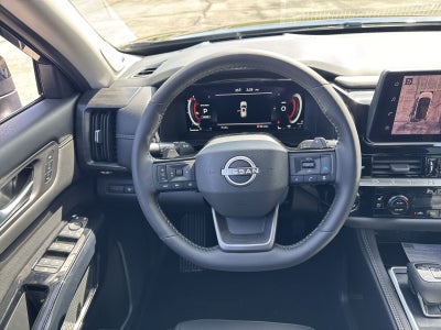 2026 Nissan Pathfinder Platinum Captain Chairs Package