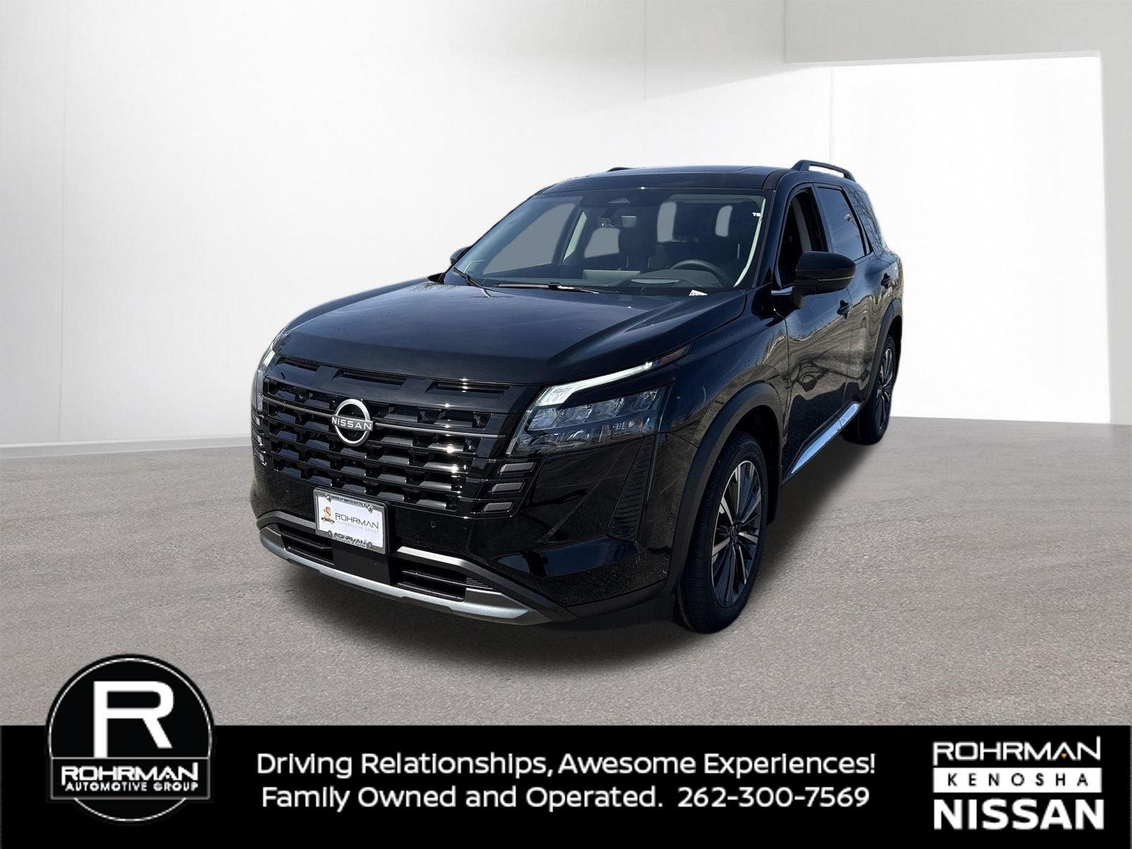 2026 Nissan Pathfinder Platinum Captain Chairs Package