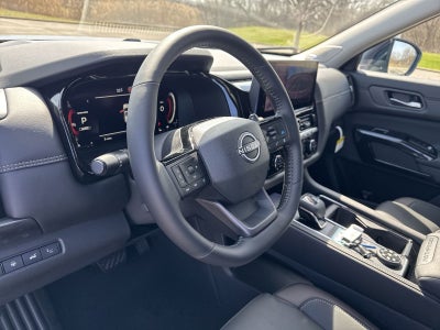 2026 Nissan Pathfinder Platinum Captain Chairs Package