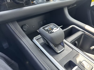 2026 Nissan Pathfinder Platinum Captain Chairs Package