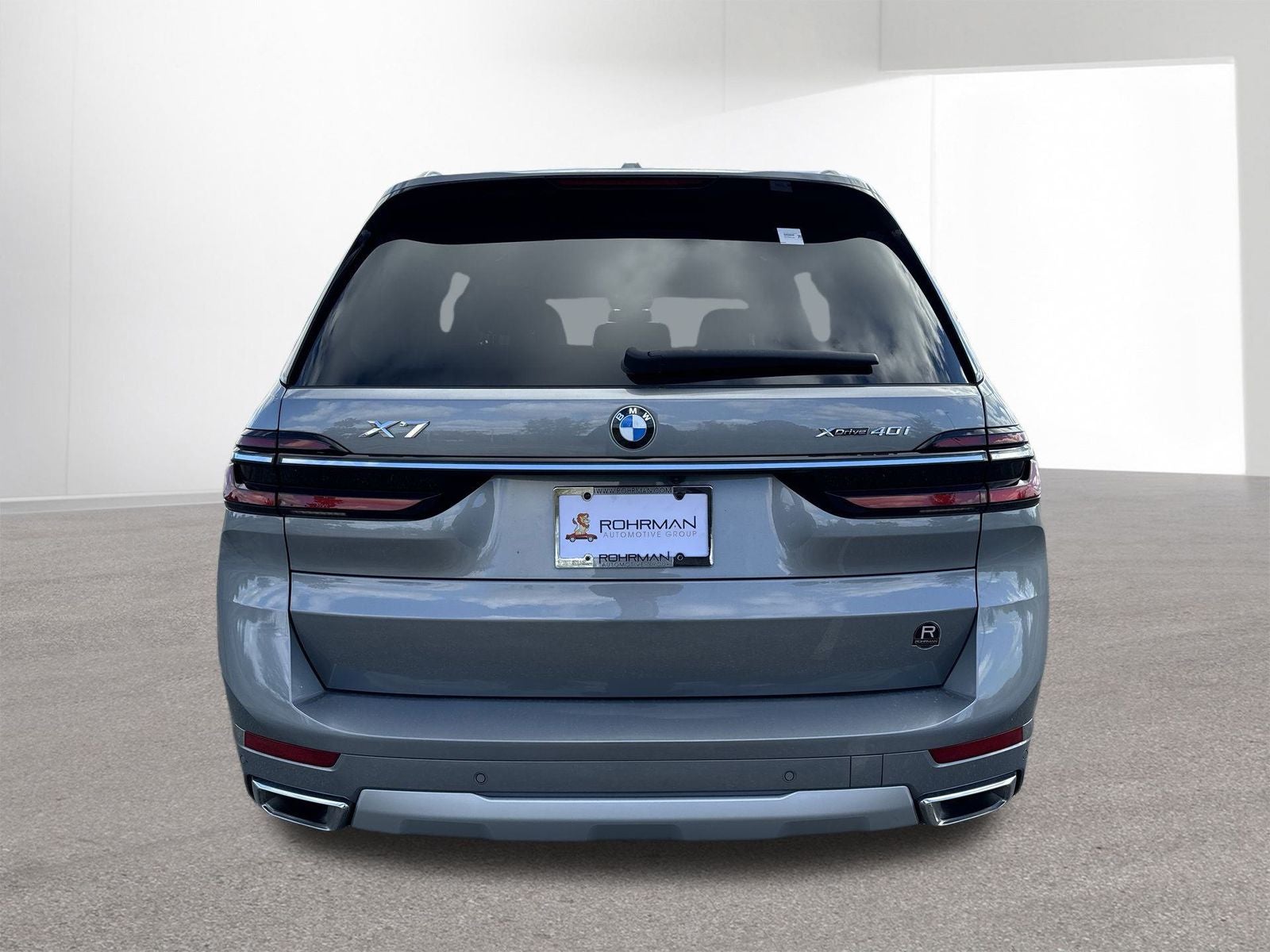 2025 BMW X7 xDrive40i