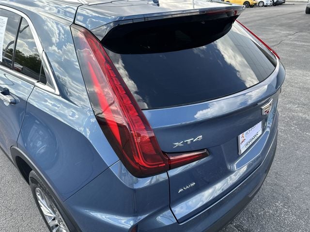 2024 Cadillac XT4 Premium Luxury