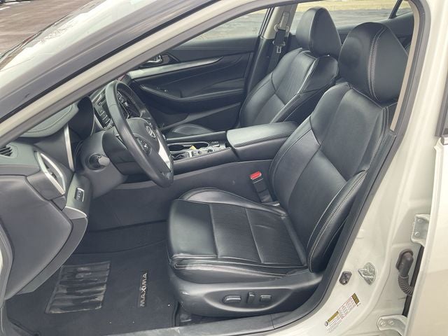 2023 Nissan Maxima SV