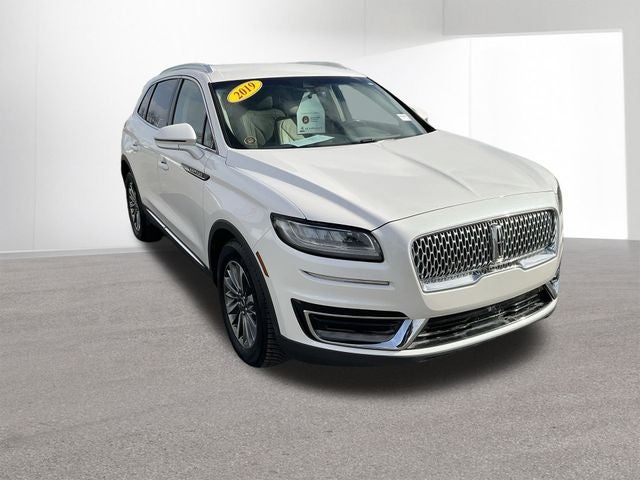 2019 Lincoln Nautilus Select