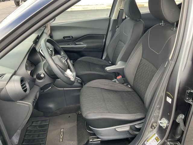 2022 Nissan Kicks S