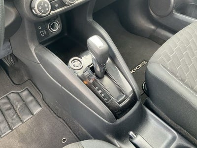 2022 Nissan Kicks S